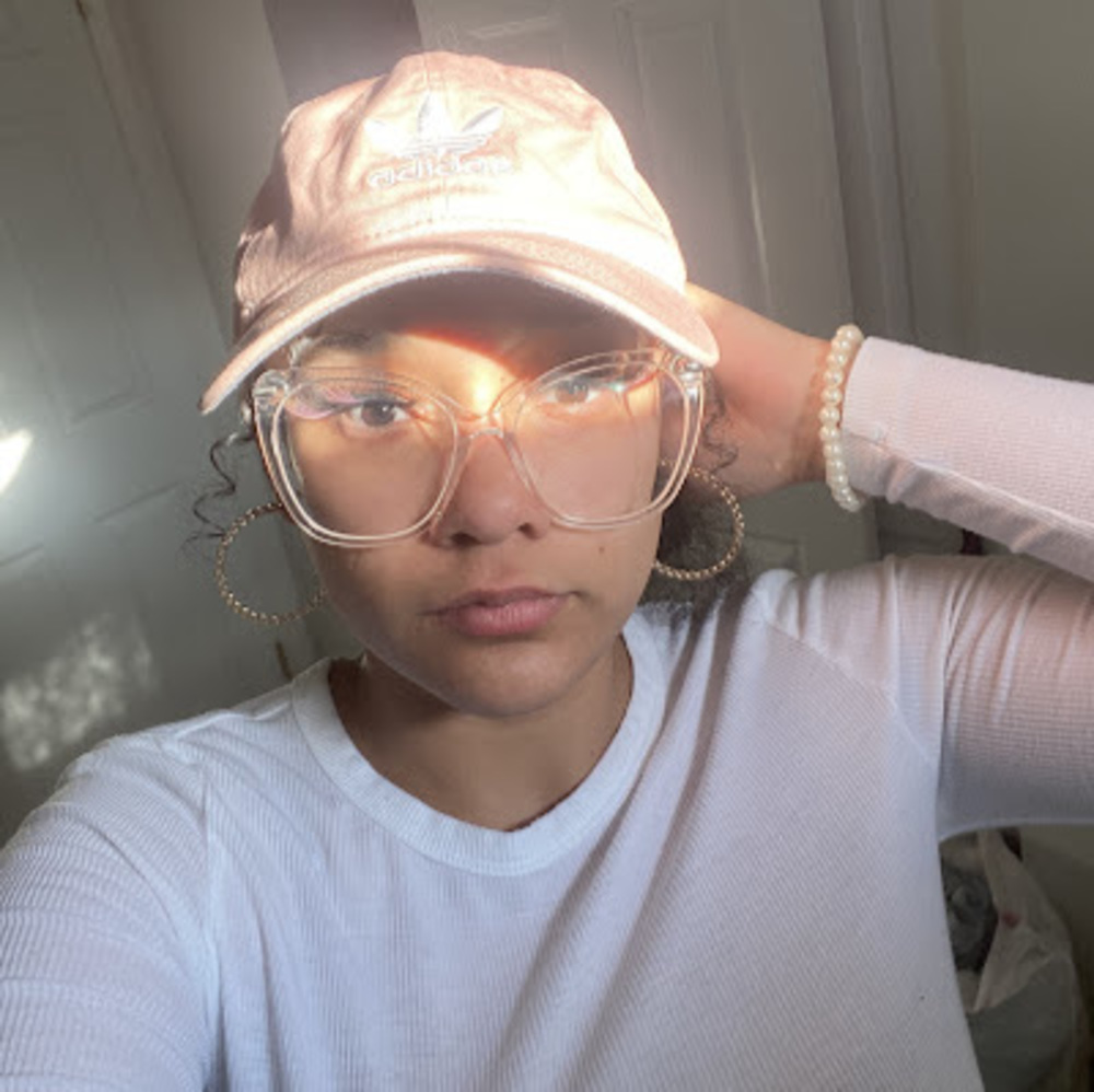 Meet your Posher, Niya